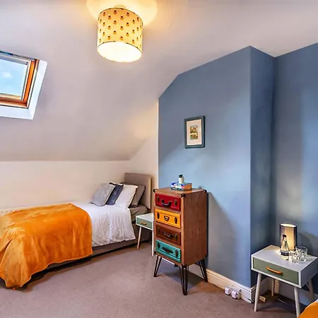 The House - 4 Bed Townhouse Apartment Harrogate