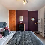 The House - 4 Bed Townhouse Appartamento
